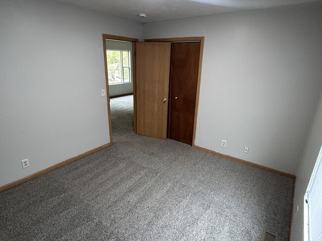 Building Photo - 2910 N 42nd St