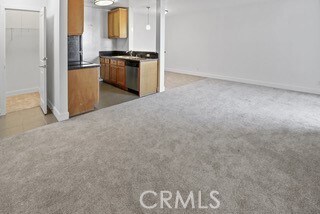 Building Photo - 10982 Roebling Ave
