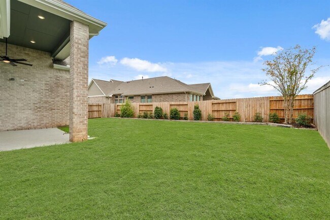 Building Photo - 32707 Fly Fish Wy