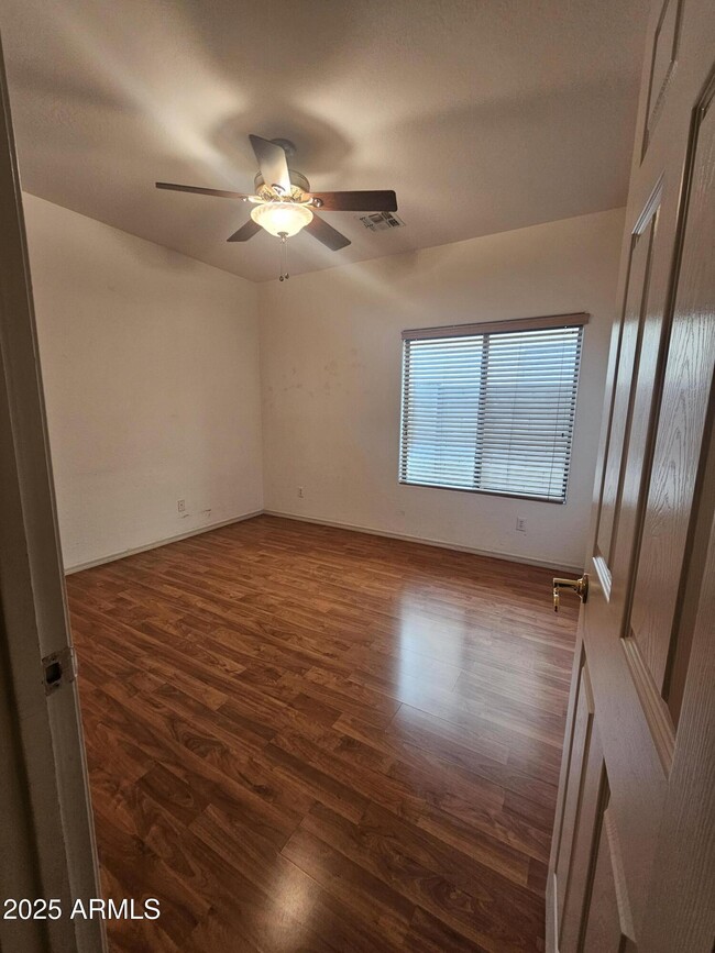 Building Photo - 12815 W Mulberry Dr