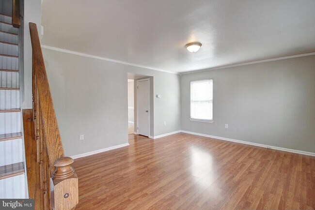 Building Photo - 101 S Oak Cliff Ct