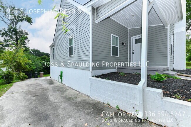 Building Photo - 909 S Josephine Boyd St