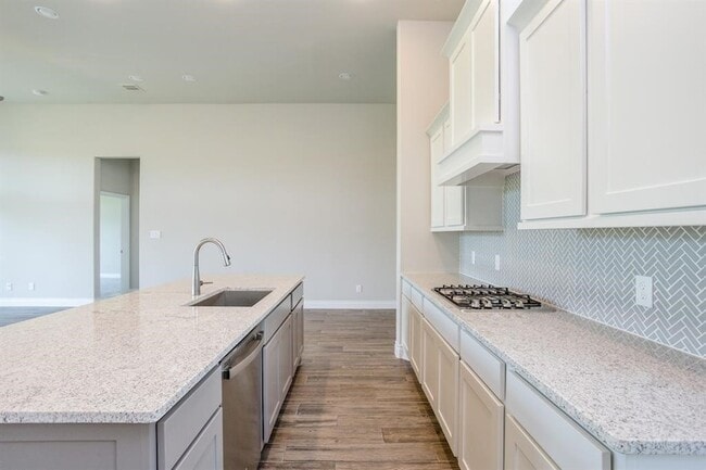 Building Photo - 1639 Rosedale Dr