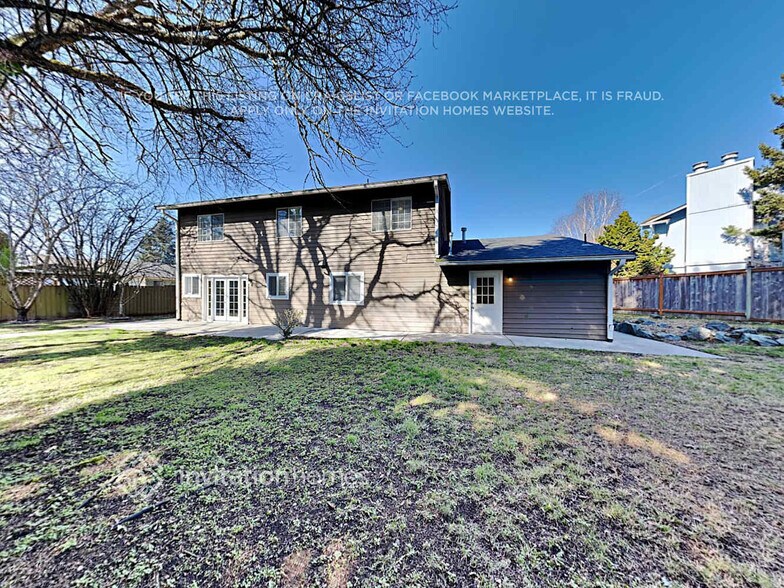 Building Photo - 9914 74th St SW