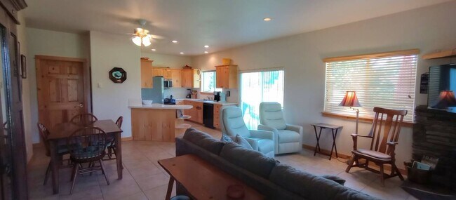 Building Photo - 49C Chardonnay Dr