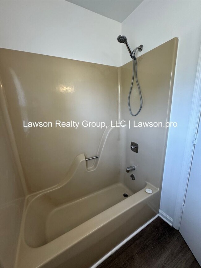 Building Photo - Pennsylvania 4501-4503