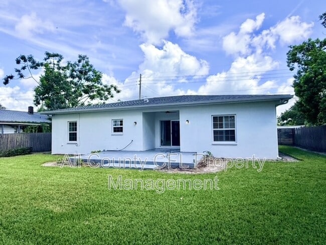 Building Photo - 2408 Corrine Dr
