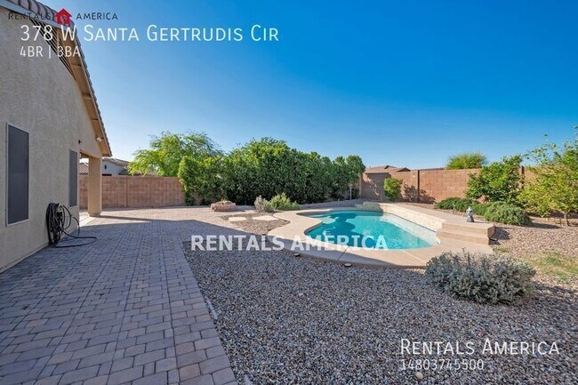 Building Photo - Beautiful 4BR/3BA Corner Lot Home w/ Pool ...