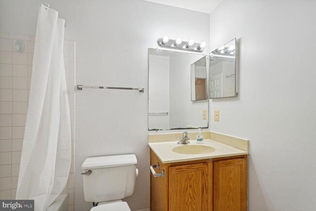 Building Photo - 7817 Gum Springs Village Dr