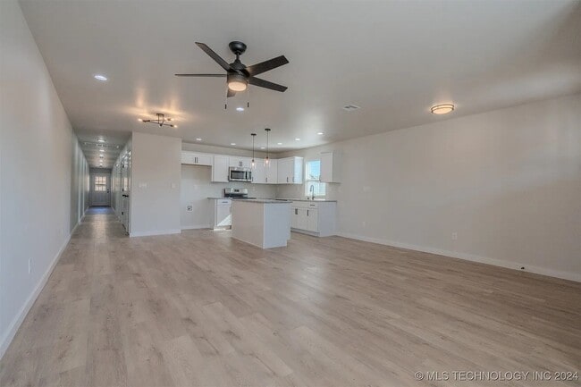 Building Photo - Brand New 3-Bed, 2-Bath Home for Lease – Modern Living in Tulsa