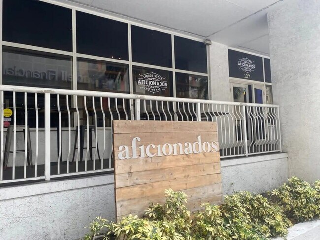 Building Photo - 1 SE 12th St