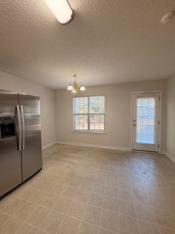 Building Photo - 412 Killian Green Dr