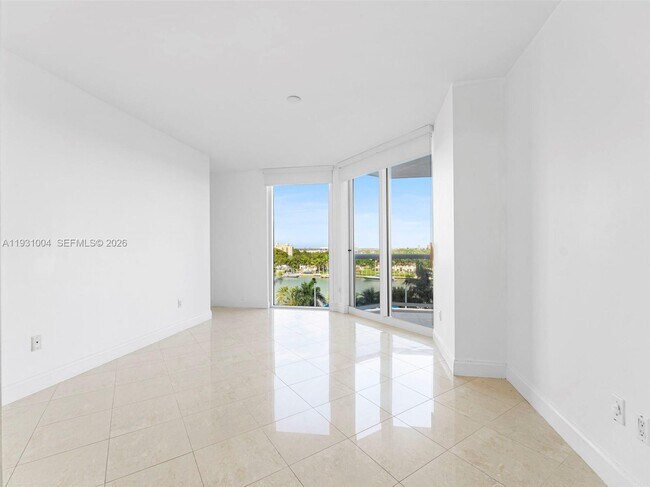 Building Photo - 4779 Collins Ave