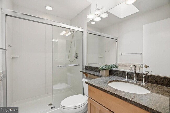 Building Photo - 6614 Corina Ct