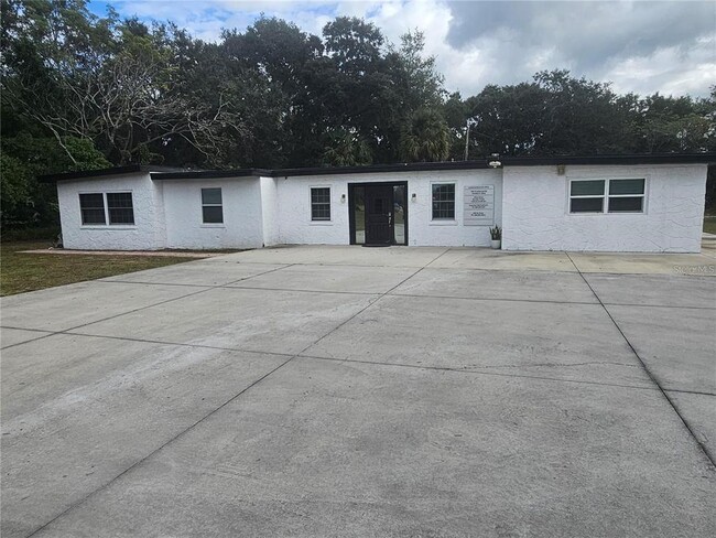 Building Photo - 1907 S Goldenrod Rd
