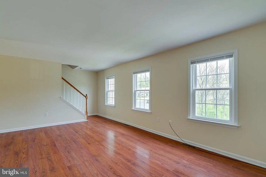 Building Photo - 25 Tupelo St
