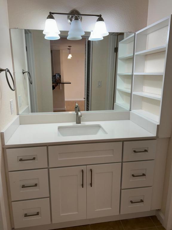 Building Photo - 361 Half Moon Ln