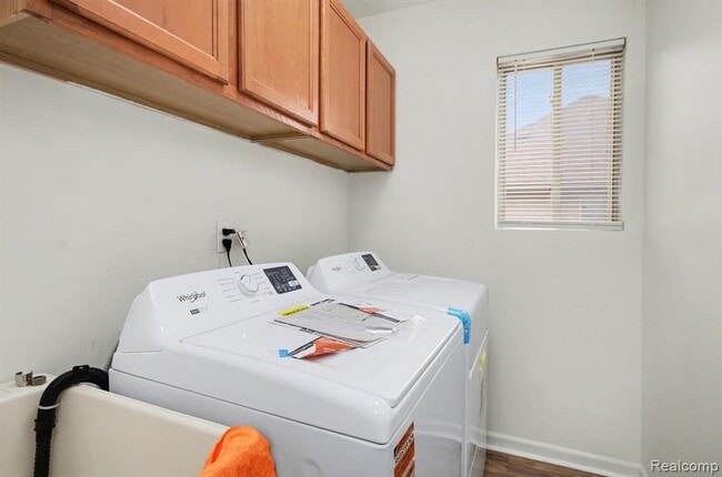 Building Photo - 21864 Laurel St