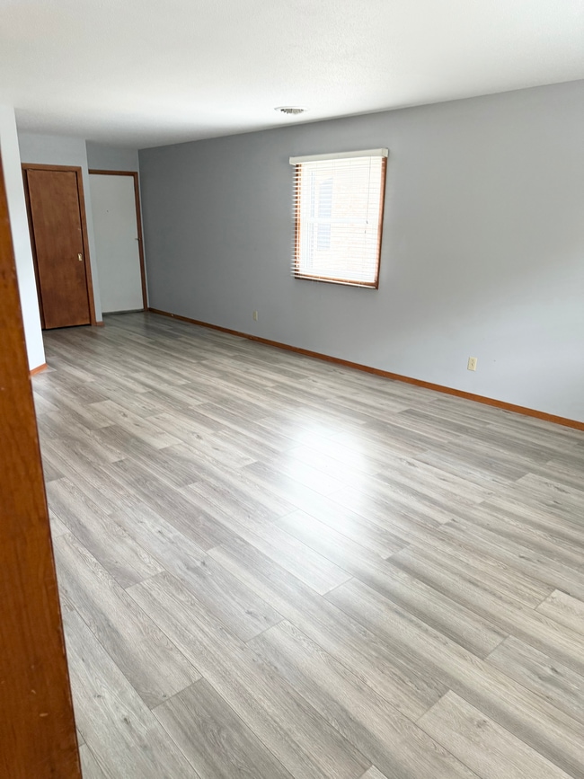 Building Photo - 2508 Dogwood Dr