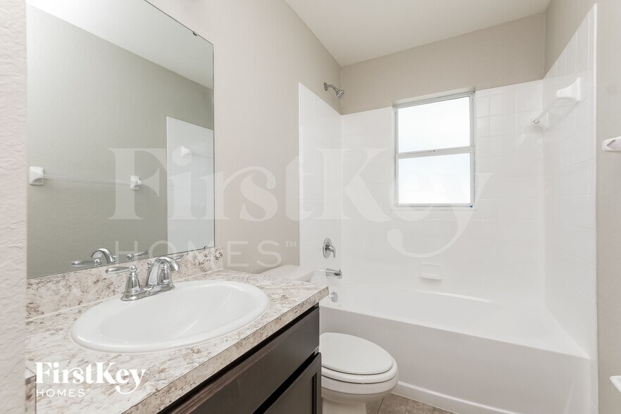 Building Photo - 5336 White Egret Ln