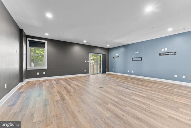 Building Photo - 4500 Grazing Way