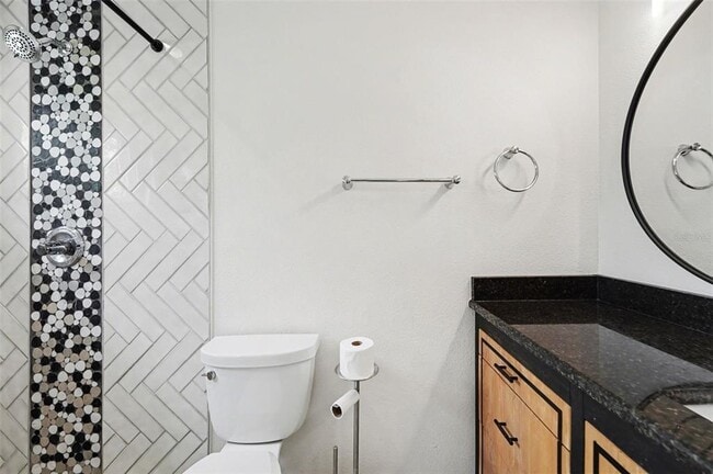 Building Photo - 9605 N Edison Ave