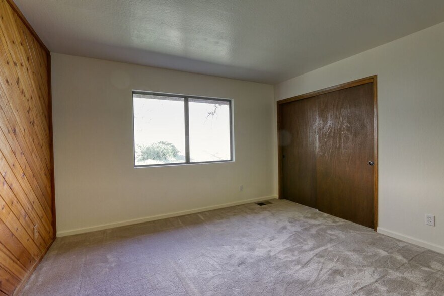 Building Photo - 24450 Willow Pass Dr
