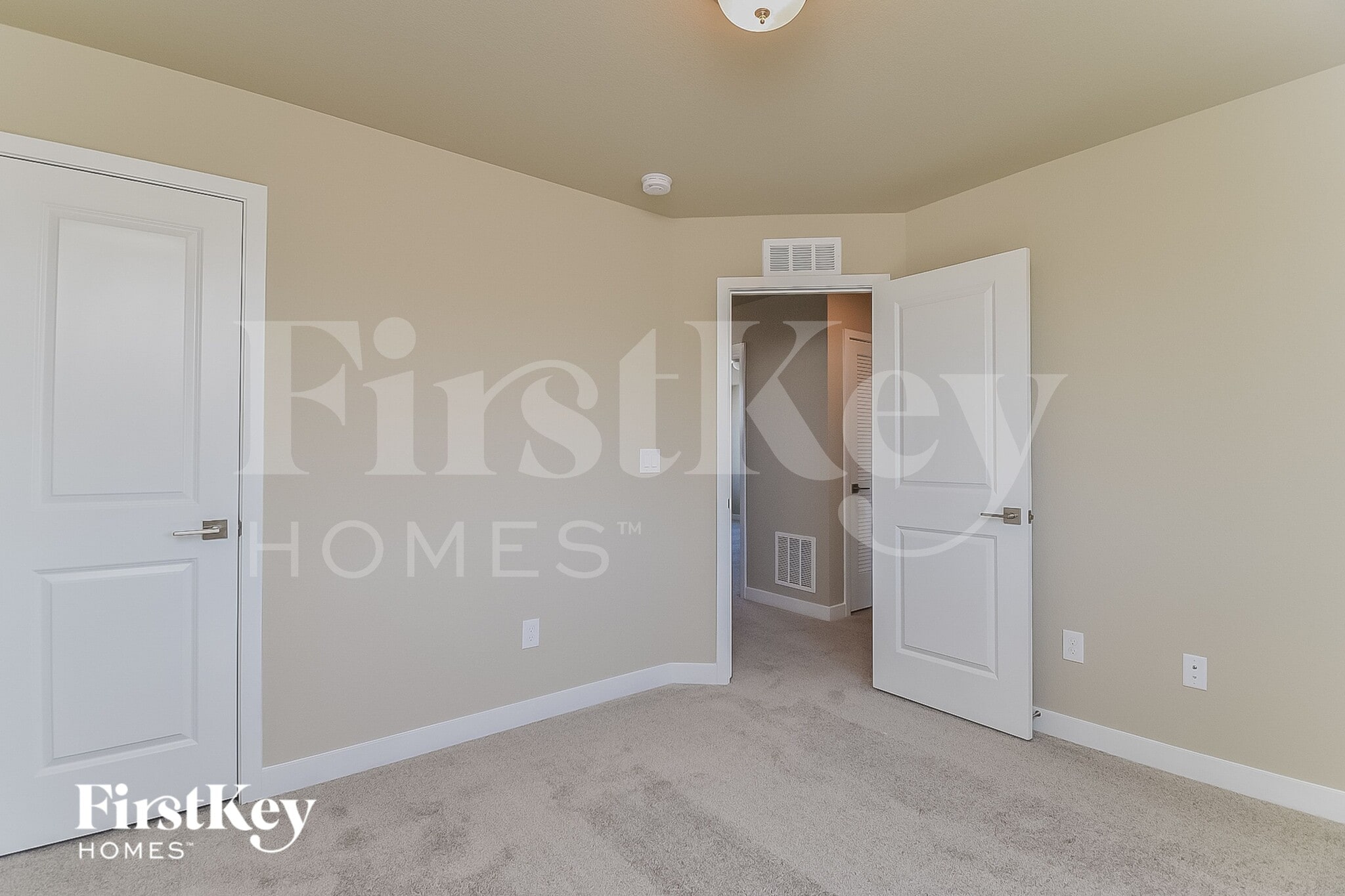 Building Photo - 10431 Horton Dr