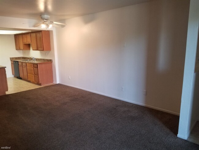 Building Photo - 3 br, 2 bath Condo - 16602 North 25th Stre...