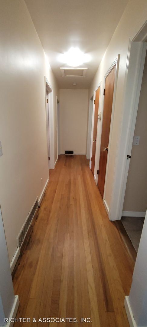 Building Photo - 3 br, 2 bath House - 137 S TOMPKINS