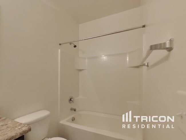 Building Photo - 38169 W Vera Cruz Dr