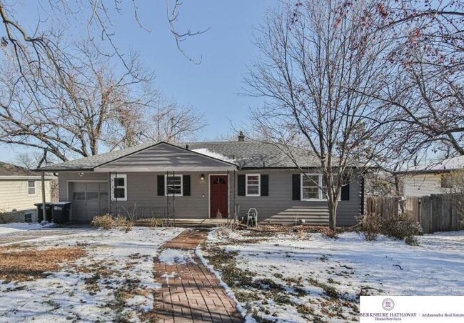 Primary Photo - 3 bedroom in Omaha NE 68114