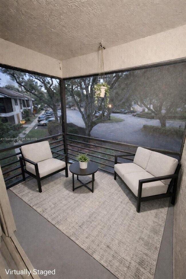 Building Photo - 102 Gardens Dr