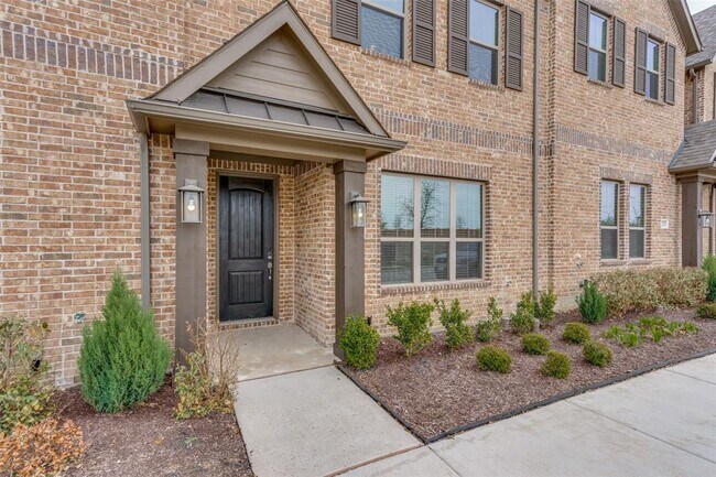 Building Photo - 4238 Shavano Dr