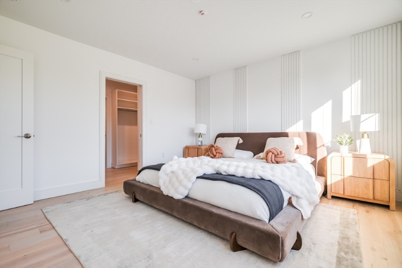 Building Photo - 15-17-17 Jewett Pl