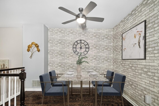 Building Photo - 276 Roslyn Ct