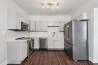 Building Photo - Downtown/Single family/$500 Move-In Special!!