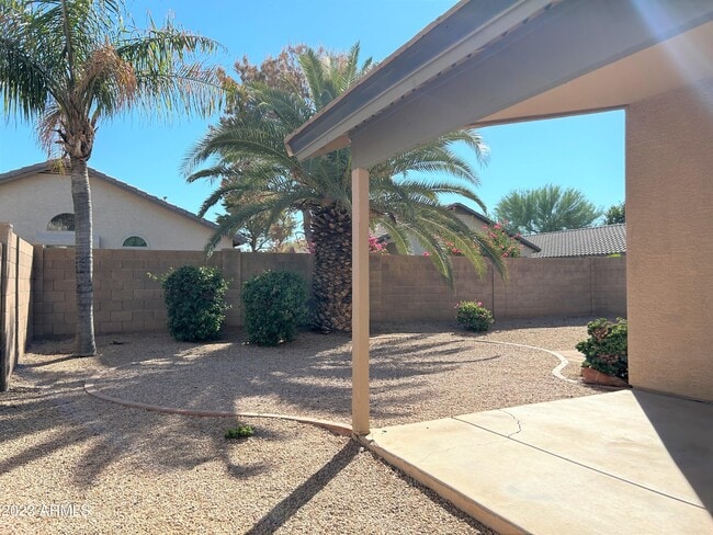 Building Photo - 1801 E Toledo St