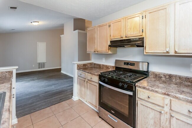 Building Photo - 3810 Greenbrook Dr