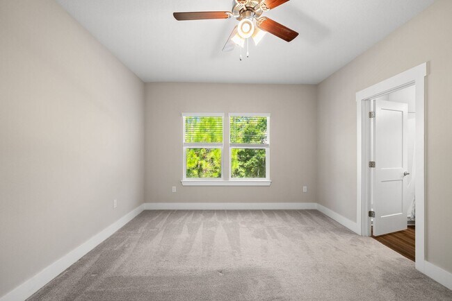 Building Photo - 222 N Sand Palm Rd