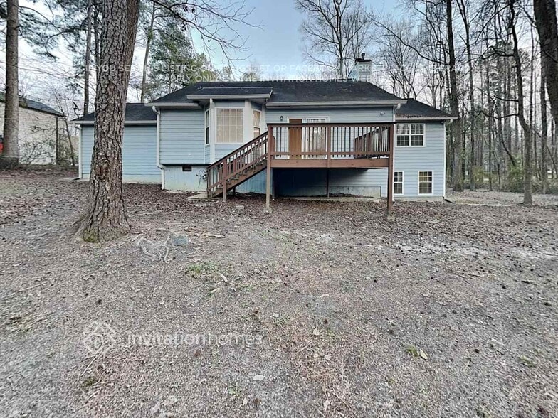 Building Photo - 235 Township Dr