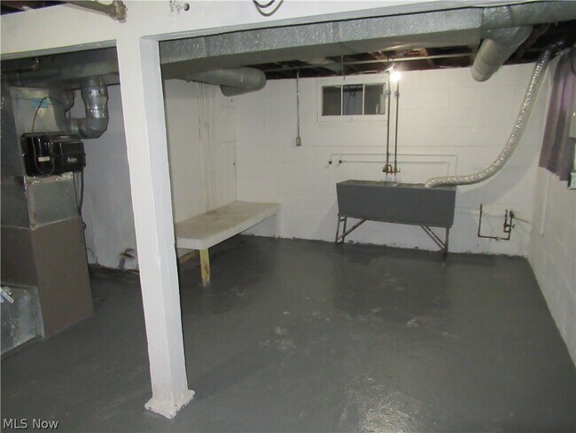 Building Photo - 378 Columbus St