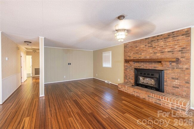 Building Photo - 24752 Kates Dr