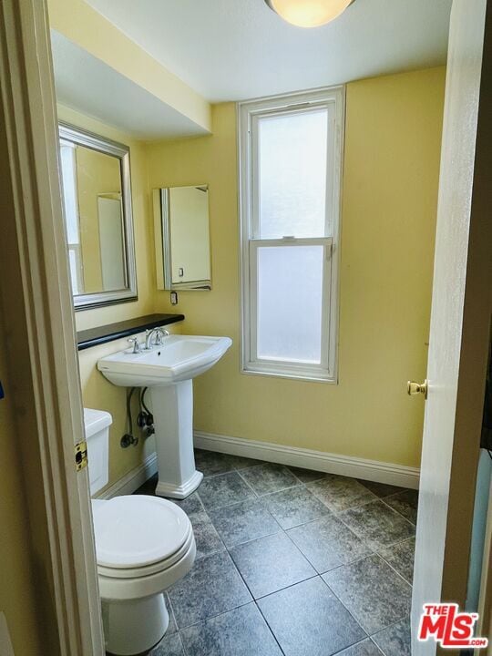 Building Photo - 4248 W Kling St