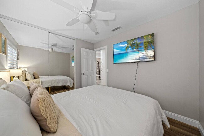 Building Photo - 7630 Andasol St