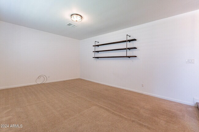 Building Photo - 1449 W Antiqua Dr