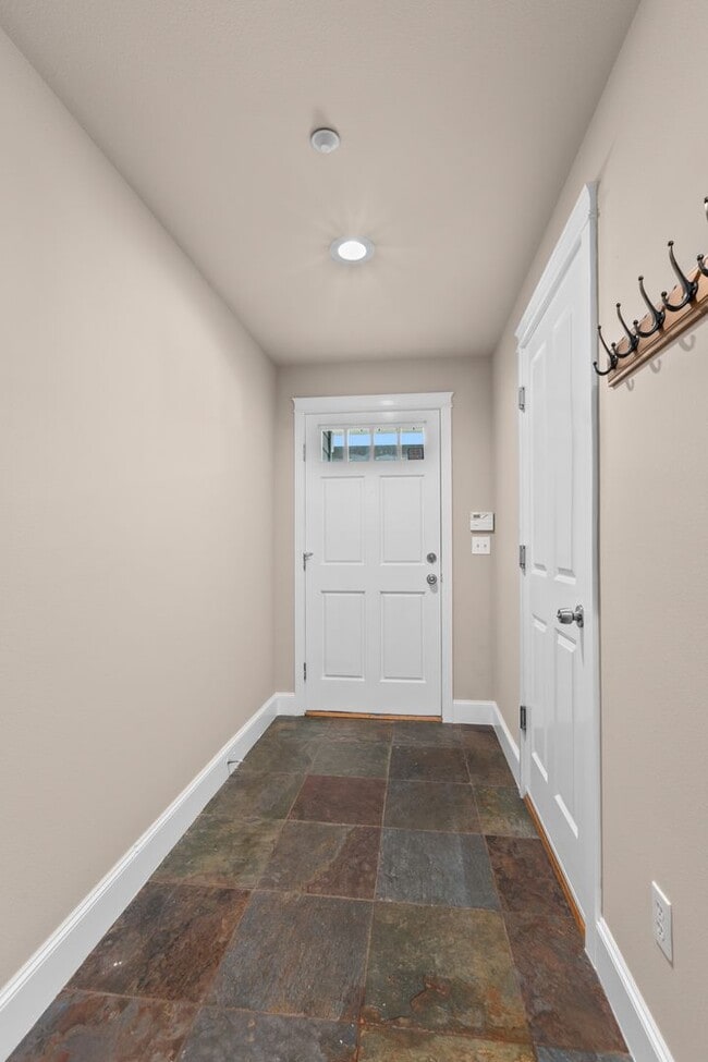 Building Photo - 3bd/3ba Seattle House