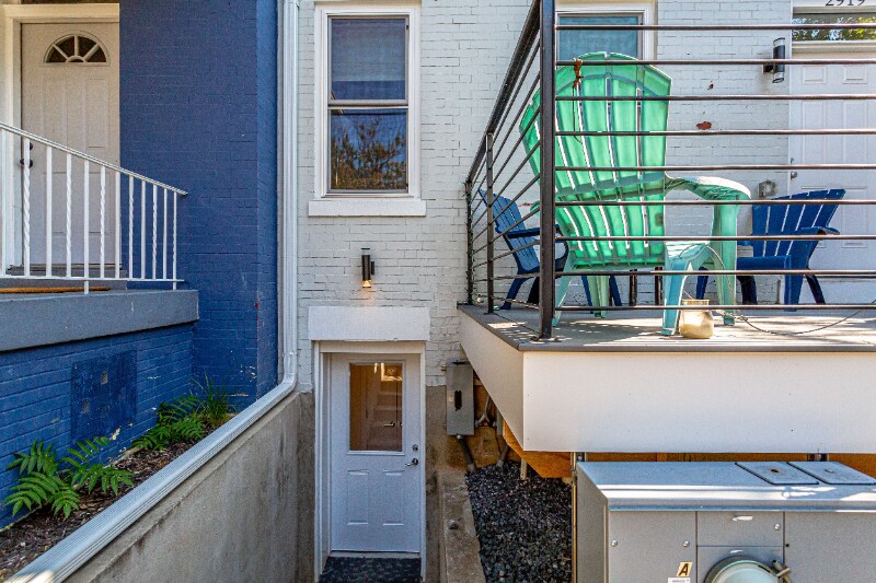 Building Photo - 2919 11th St NW