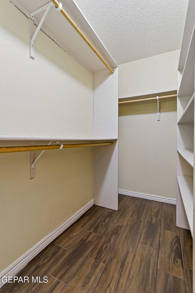 Building Photo - 13709 Paseo Hermoso Dr