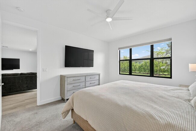 Building Photo - 12489 SW Emerald Estuary Ter